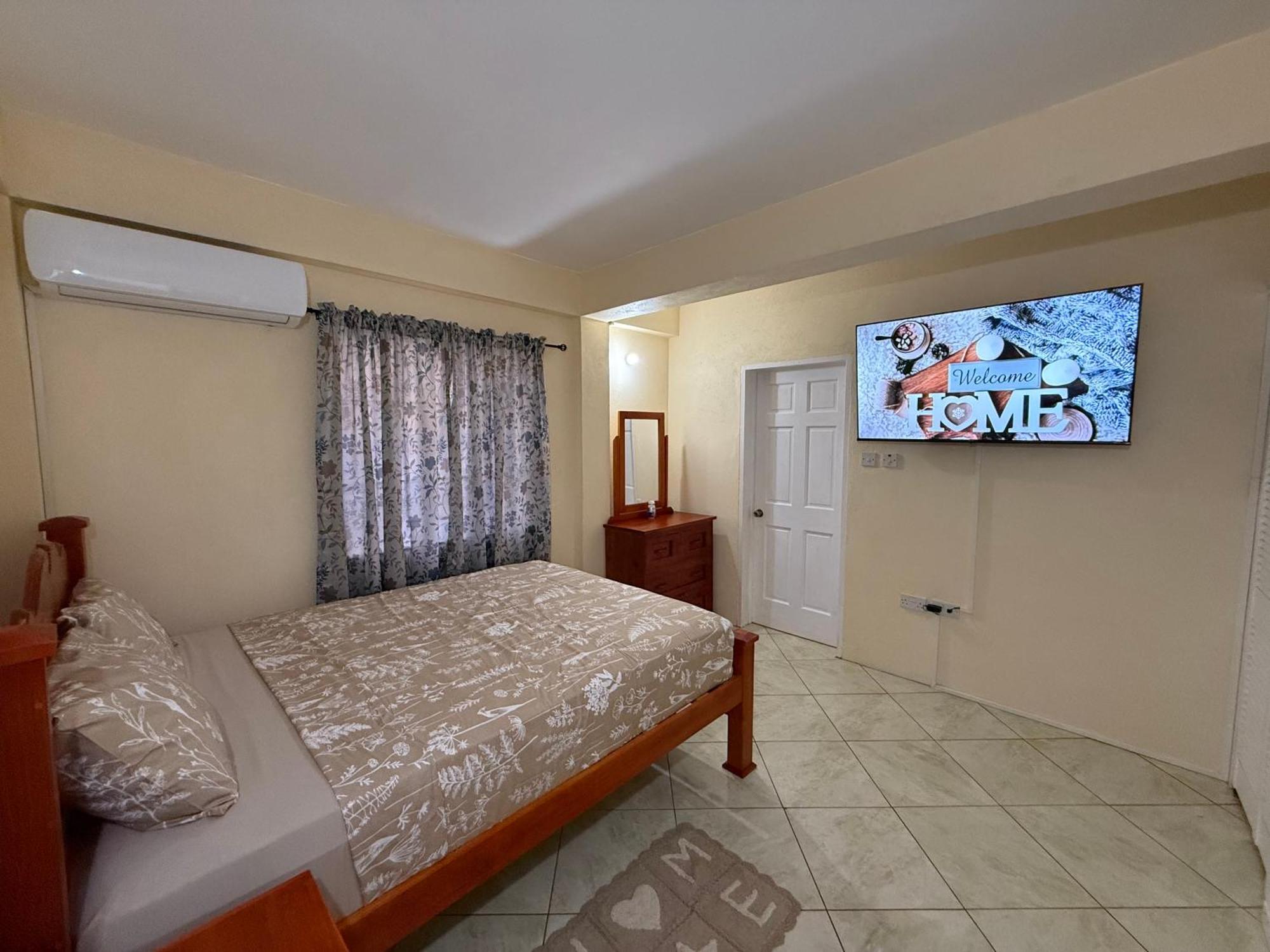 Castle Berry Apartments Kingstown Buitenkant foto